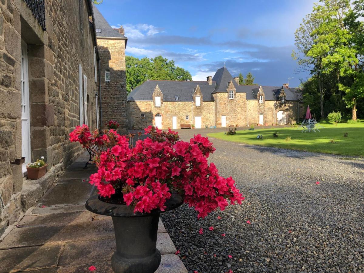 Chambres D'Hotes Chateau De La Croix Chemin Saint-Leger-des-Pres Exterior foto